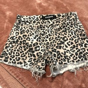Cheetah Mid-rise Shorts